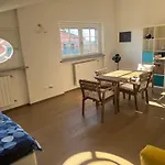 Ampio Con Vista Lago, Sauna E Camino Golf Club Margara شقة