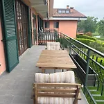 Ampio Con Vista Lago, Sauna E Camino Golf Club Margara شقة *