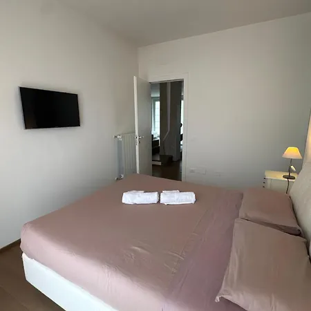 Apartmán Ampio Con Vista Lago, Sauna E Camino Golf Club Margara *